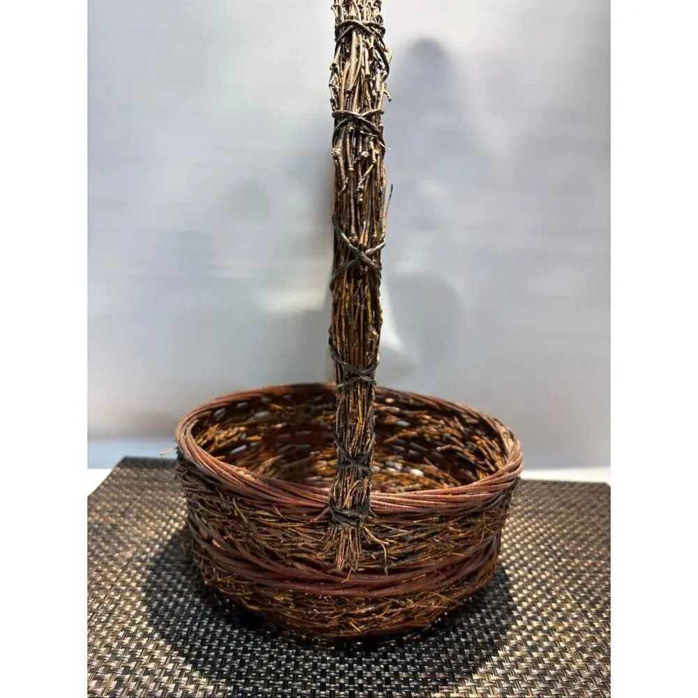 Small woven basket
